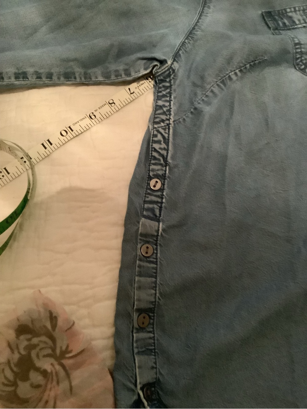J. Jill Denim Button-Front Chambray Top in Faded Blue - Picture 7 of 11